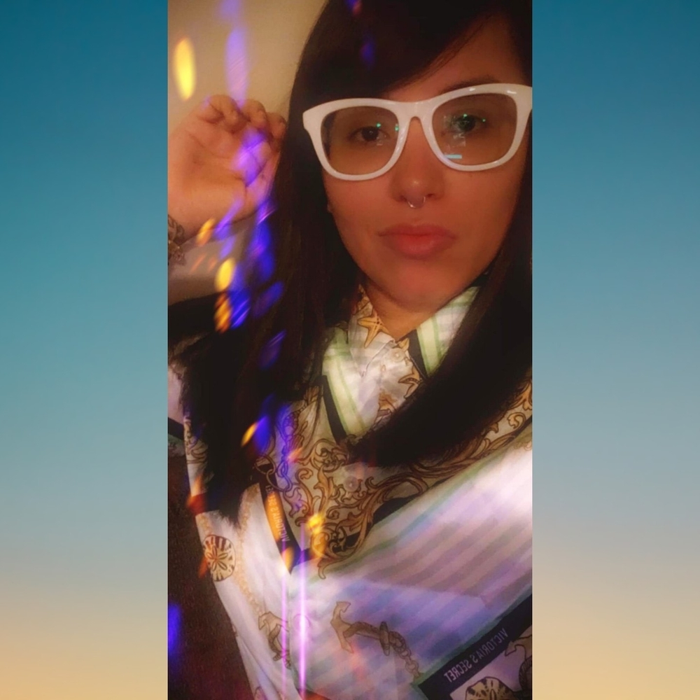 Meet your Posher, Lisa